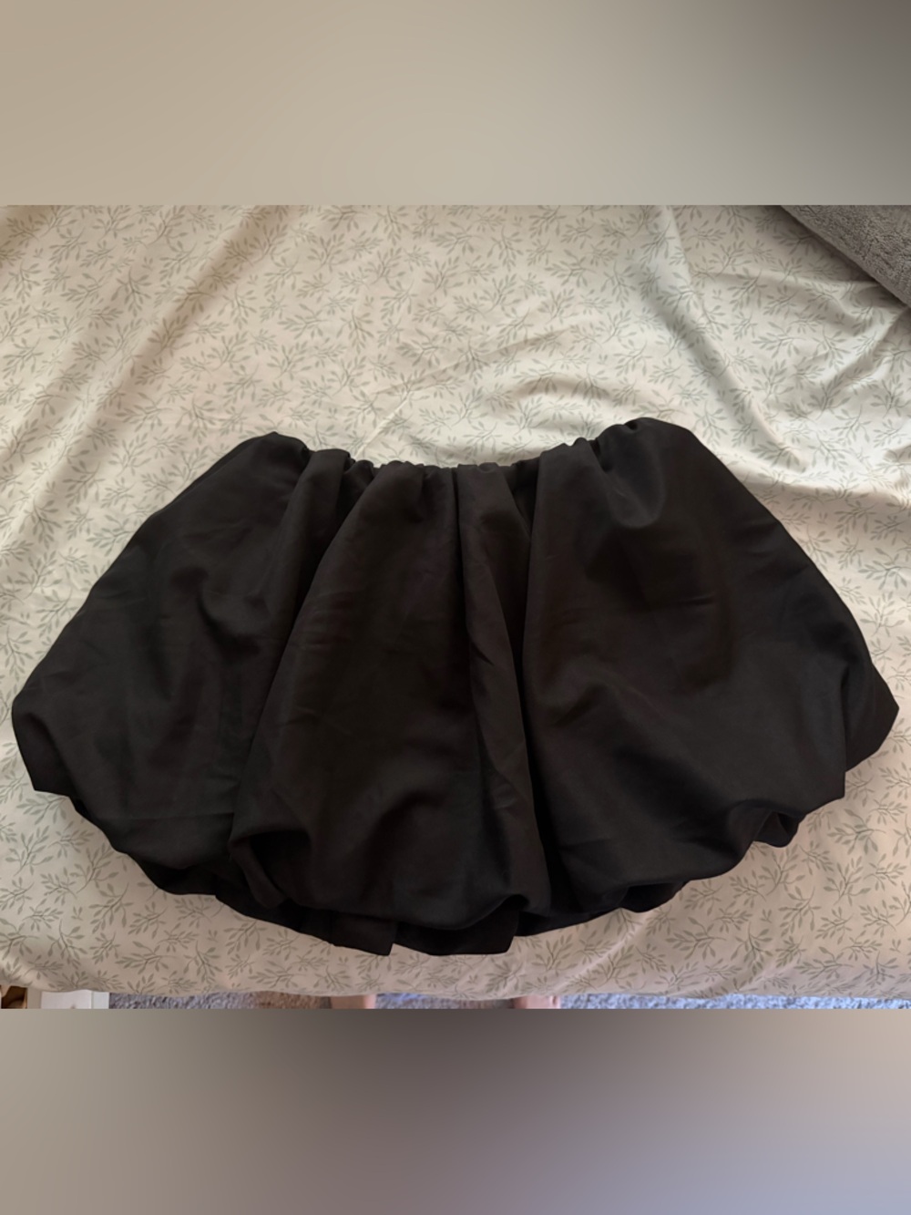 Black balloon skirt new
